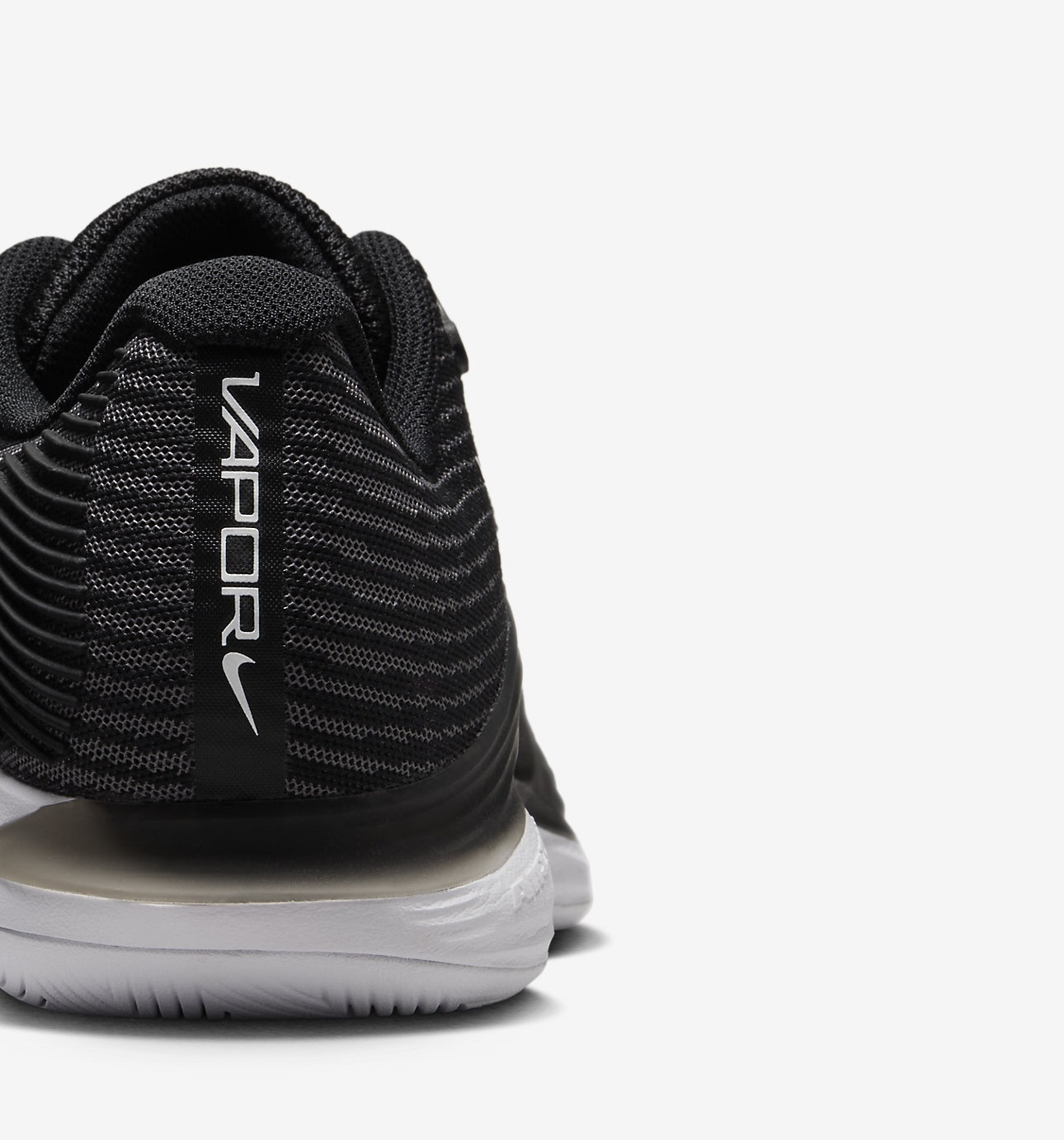 Nike Vapor 12 Sert Kort Kadın Tenis Ayakkabısı - 8