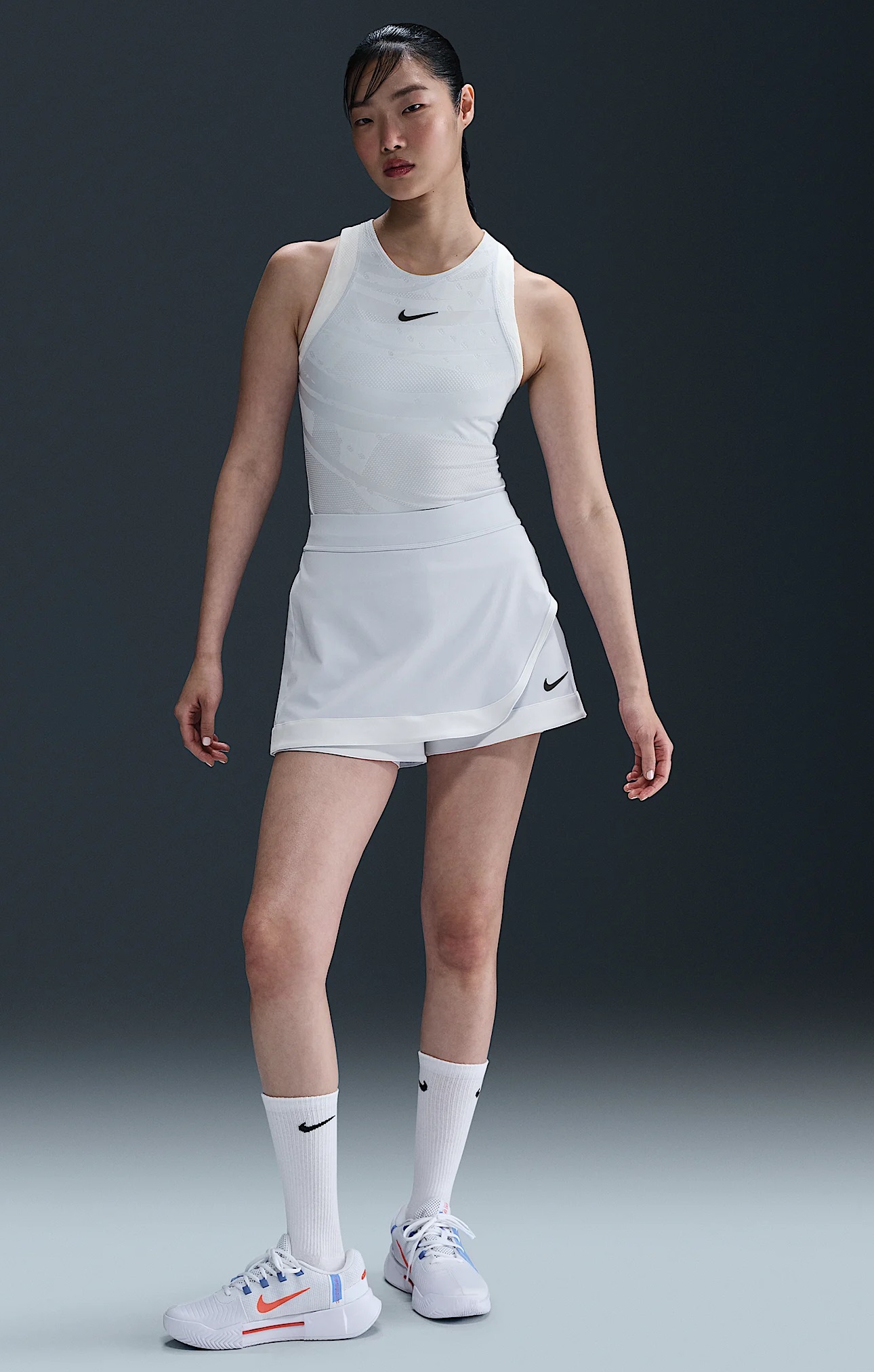 NikeCourt Slam Dri-FIT Tennis Skort Beyaz - 1